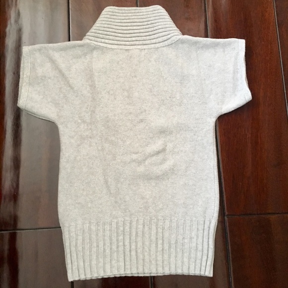 Banana Republic XS Sweater Top - Picture 4 of 7